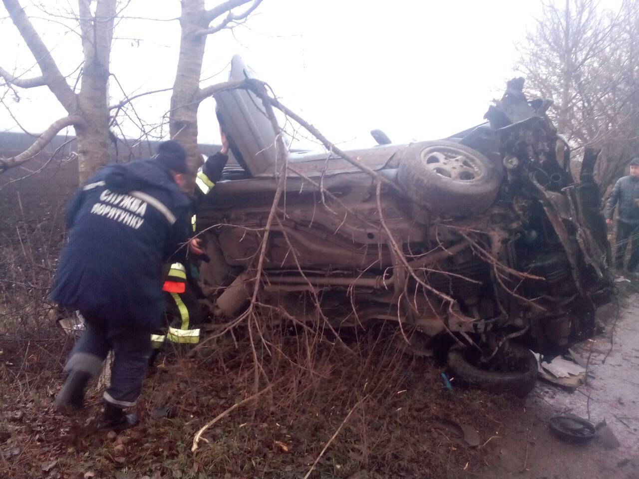 Теофіпольський район: внаслідок дорожньо-транспортної пригоди загинув 48-річний водій