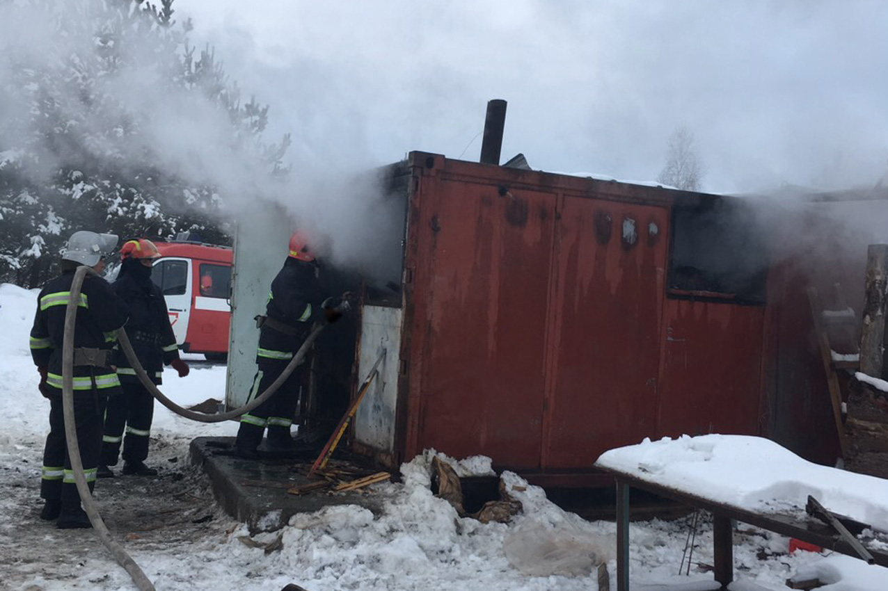 Було ліквідовано пожежу будівельного вагончика в Нетішині