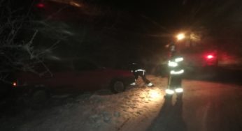Красилівські рятувальники витягли автомобіль, що потрапив у кювет