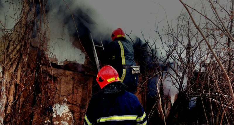 Пожежі трапились у Шепетівському та Деражнянському районах.