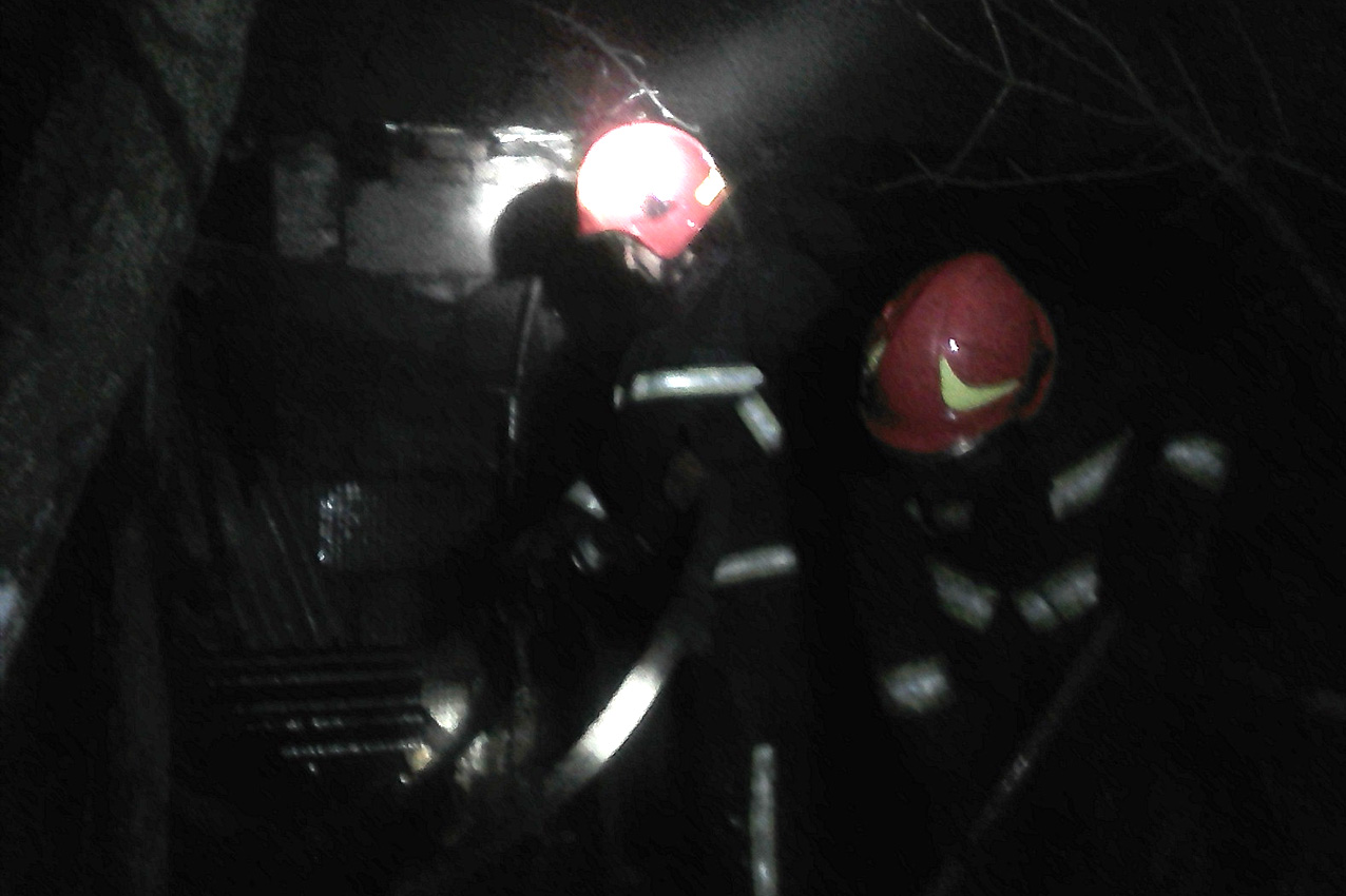 Шепетівка: рятувальники ліквідували пожежу господарчої будівлі