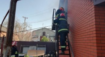 Деражня: рятувальники ліквідували пожежу господарчої споруди