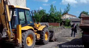 У Меджибожі місцевий житель зруйнував пам’ятку історії та культури