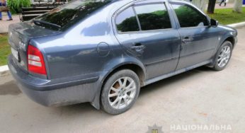 Поліцейські за лічені хвилини затримали двох жителів Львівської області, які викрали автомобіль «Шкода Октавія» і вчинили на ньому ДТП