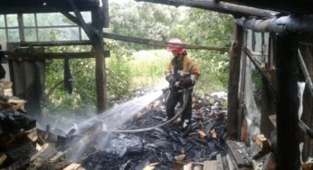 Чемеровецький район: вогнеборці ліквідували пожежу господарчої будівлі