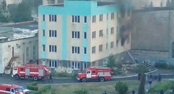 Нетішин: рятувальники ліквідували пожежу недіючої будівлі