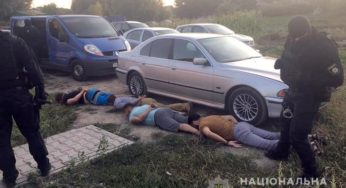 У Хмельницькому поліцейські припинили так звану «кримінальну сходку» за участі 19 осіб