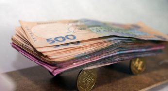 Мінус 22 млн грн – за минулий рік 12 громад Хмельниччини не виконали бюджети