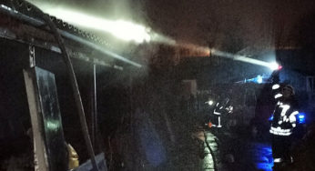 Минулої доби бійці ДСНС ліквідували дві пожежі господарчих споруд