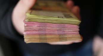 Яку заробітну плату отримували міські голови Хмельниччини минулого року – декларації