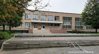 У Хмельницькому інформація про замінування школи не підтвердилась