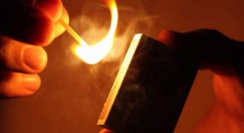 У Чемеровецькому районі працівники поліції затримали чоловіка, який підпалив свою сестру