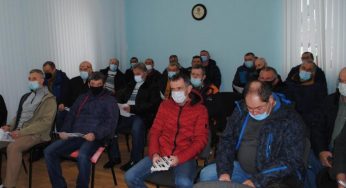 У Волочиську проведено нараду із пасічниками