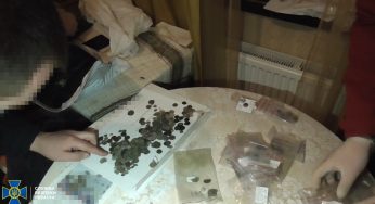 СБУ запобігла контрабанді старовинних монет на понад 1 млн грн
