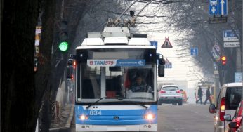 В Хмельницькому через омолодження дерев на вулиці Чорновола 15 квітня буде змінено рух тролейбусів