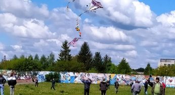 На Хмельниччині відбулись змагання із запуску повітряних зміїв