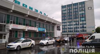 Слідчі оголосили про підозру чоловікові, який надав неправдиве повідомлення про замінування залізничного вокзалу