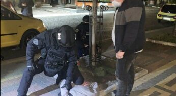 Поліцейські затримали зловмисника, який погрожував фізичною розправою і заволодів автомобілем 29-річного потерпілого