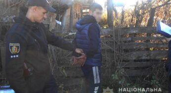 На Шепетівщині поліцейські затримали 19-річного юнака, який намагався вбити односельця