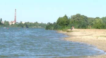 Результати лабораторних досліджень води з хмельницького міського пляжу. Чи вже можна купатись