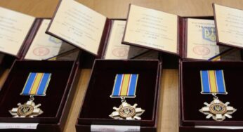 Сімох військовослужбовців Хмельниччини посмертно відзначено орденом “За мужність”