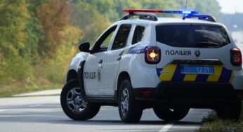 У Кам’янці-Подільському поліцейські сповіщатимуть про повітряну тривогу