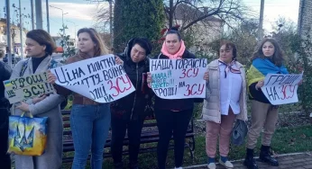 У Старокостянтинові відбулася акція “Гроші на ЗСУ”: учасники звернулися до голови міської ради та депутатів