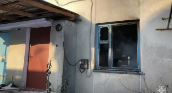 На Хмельниччині на згарищі після пожежі виявили тіло чоловіка