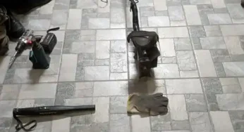 У Деражні оголосили підозру двом чоловікам, які, шукаючи дорогоцінні метали, проникли до житла місцевого жителя