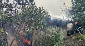 На Хмельниччині горіли дві господарчі споруди