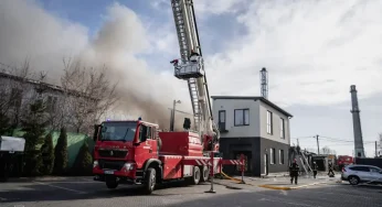 У Хмельницькому ліквідували масштабну пожежу на складі