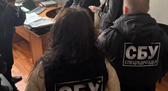 У Хмельницькому затримали адвоката, який організував «схему для ухилянтів»
