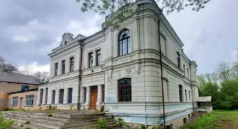 Палац Залевських офіційно взято під охорону: суд зобов’язав власника підписати договір