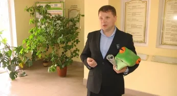 Хмельницький відвідав винахідник нового літературного жанру роман-печворк Сергій Батура